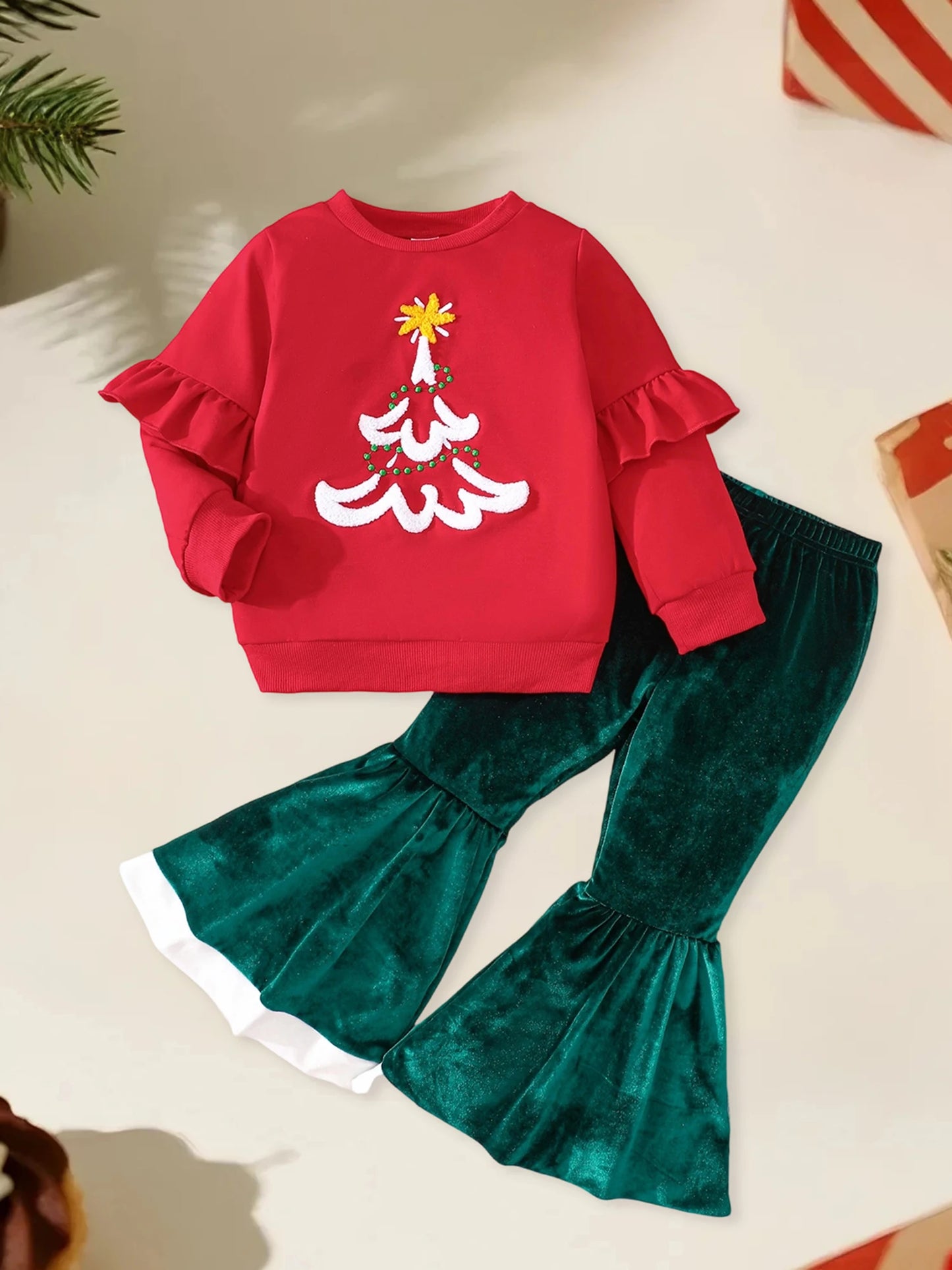 CN Guangdong Yuletide ApparelBundle Set With EmbroideredTreeSweatshirtPantsForKids