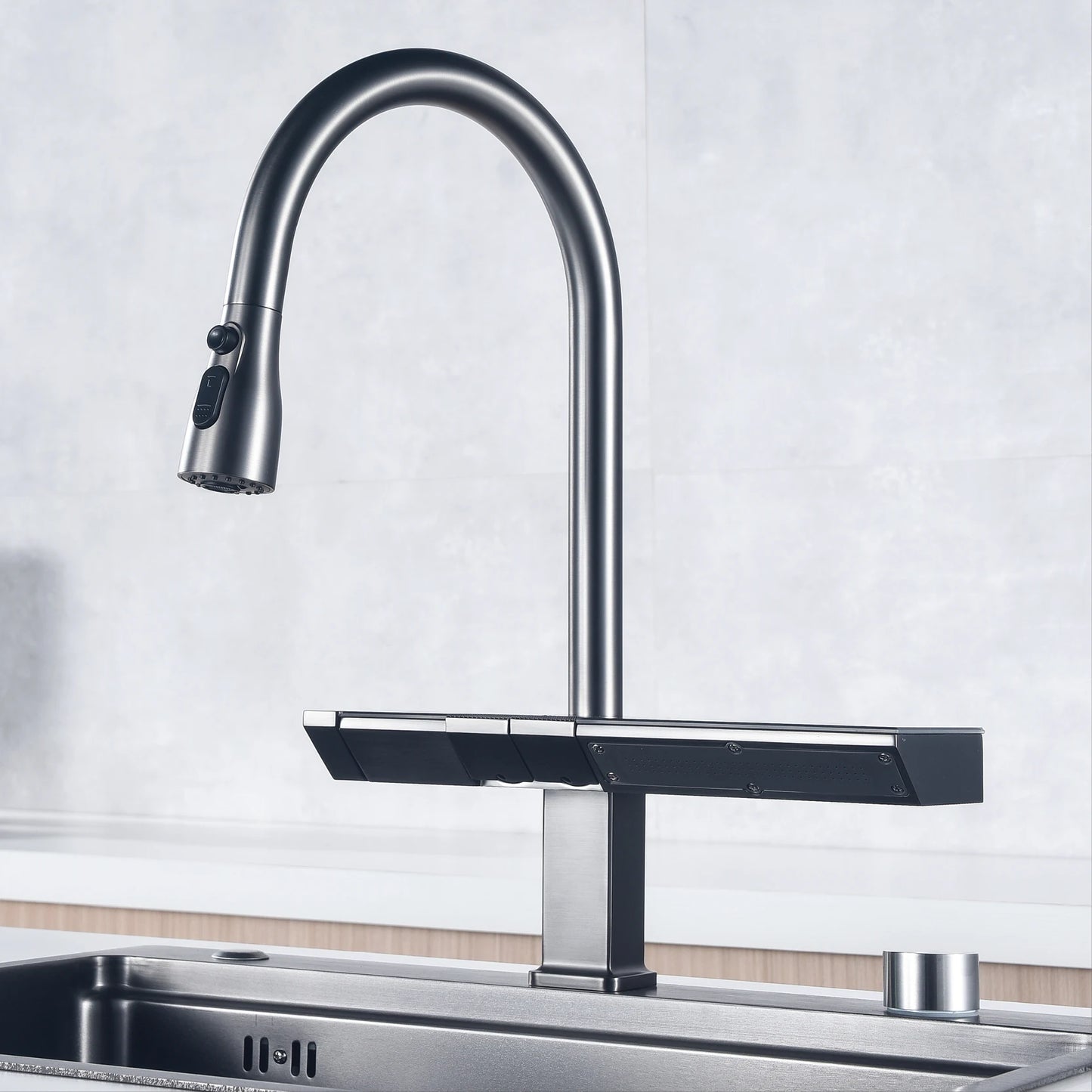 Luxury Brass Kitchen Faucet with Pull-Out Design and Waterfall Outlet